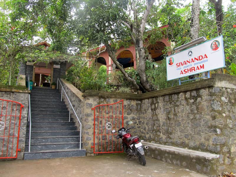 Ашрам Шивананды, Индия