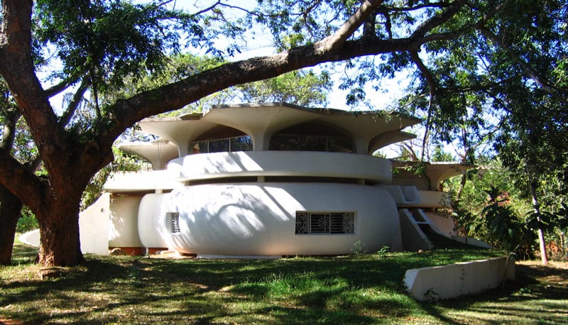 Жилое здание города Ауровиль