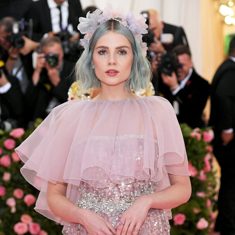 Бал Met Gala: Люси Бойнтон