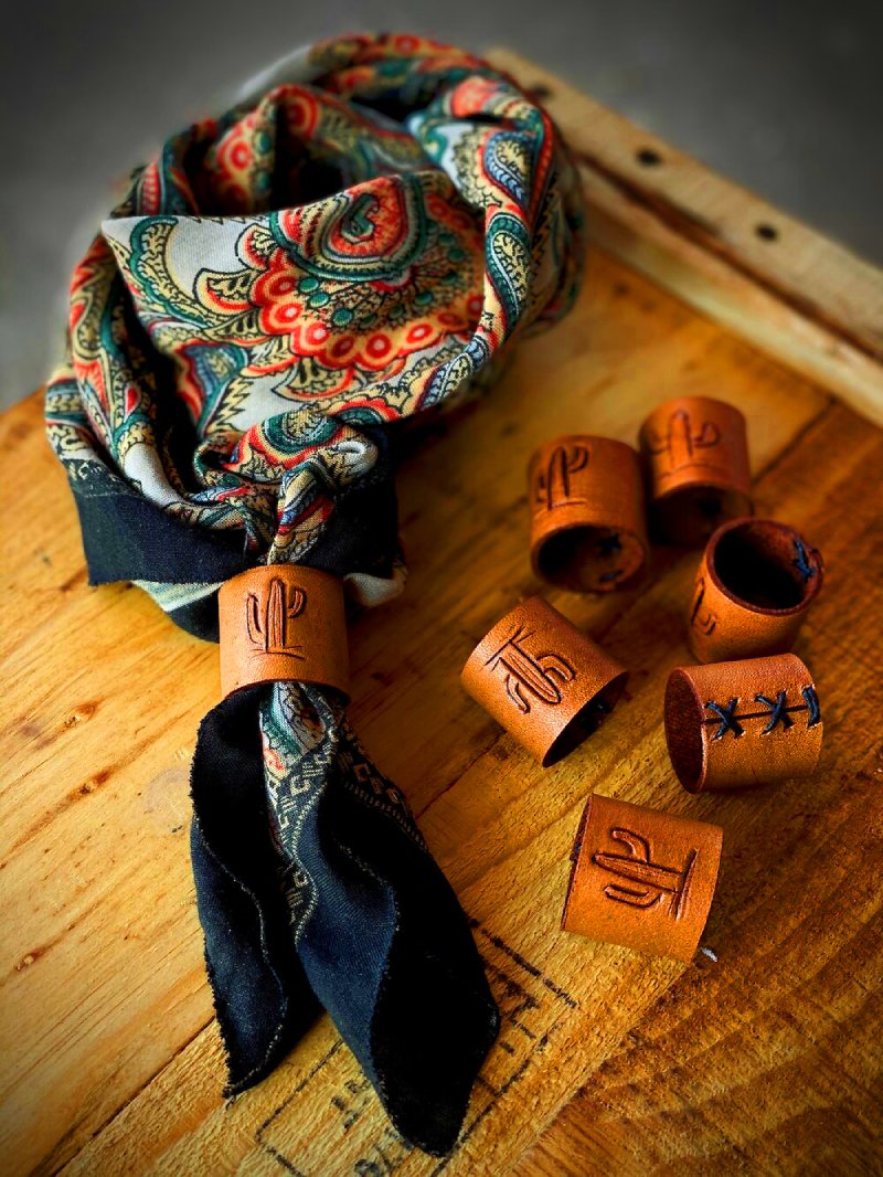 На поясе бандана