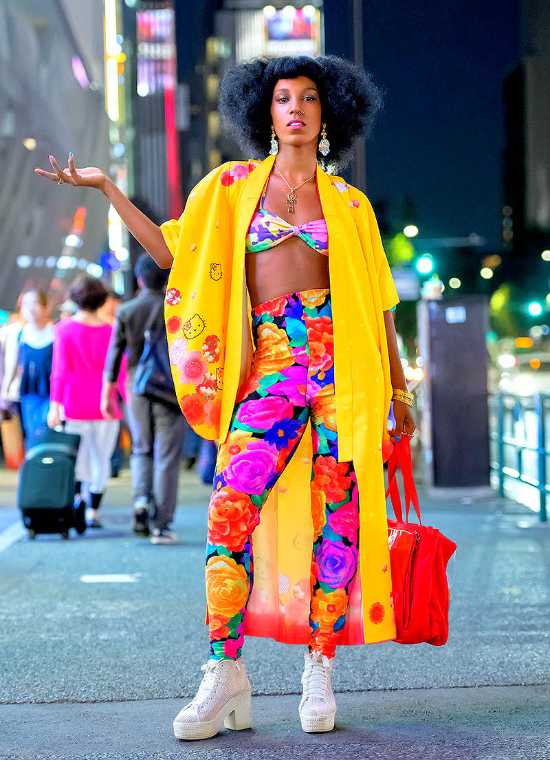 Тренды и белые кроссовки