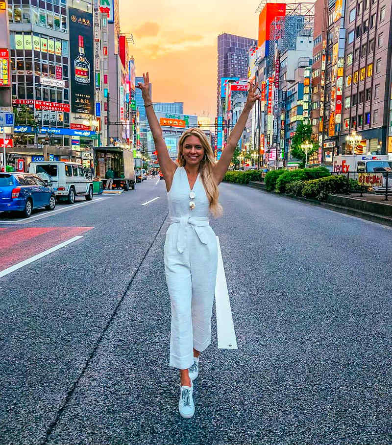 Тренды женских кроссовки