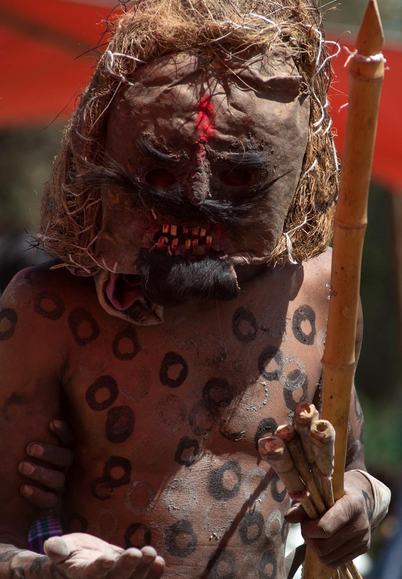 Демон на празднике бхилов