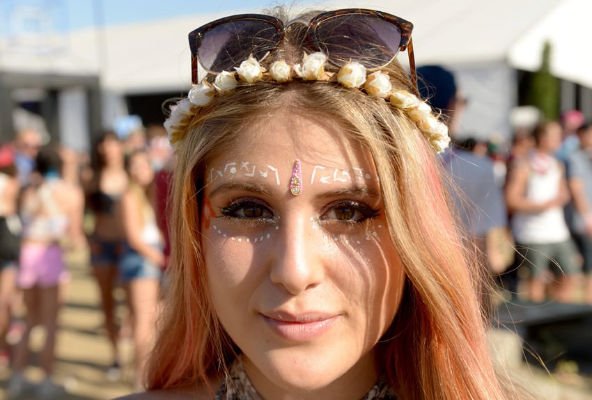 Европейка с бинди