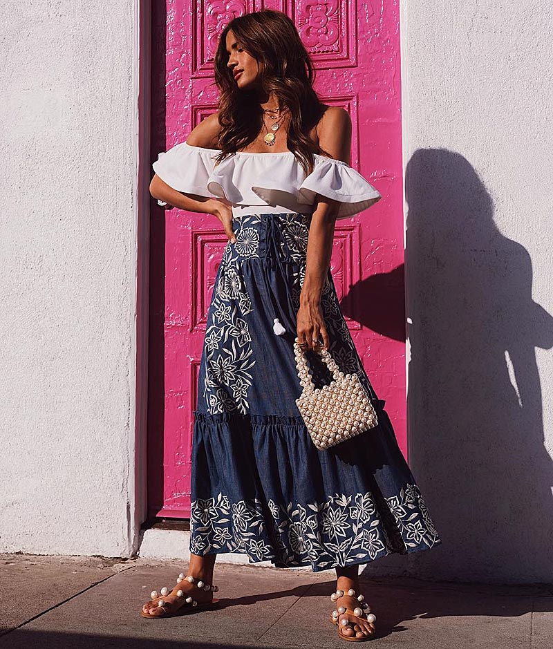 Бохо блуза и длинная юбка