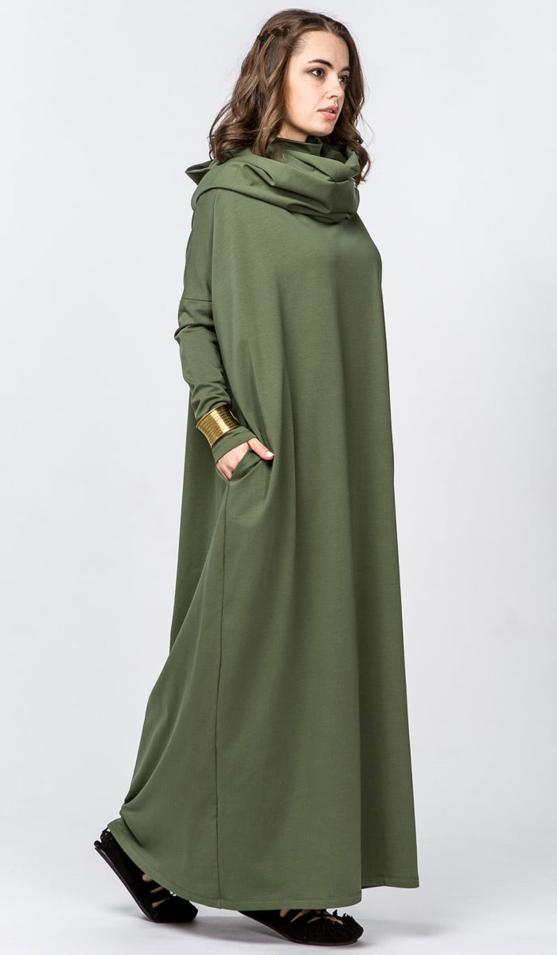 В стиле бохо трикотажное платье