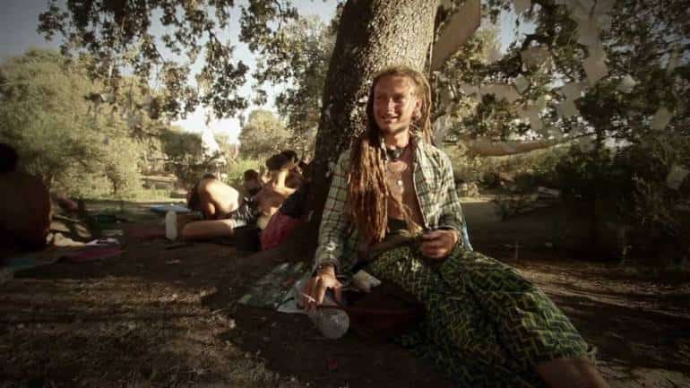 На транс фестивалях можно встретить людей разных культур