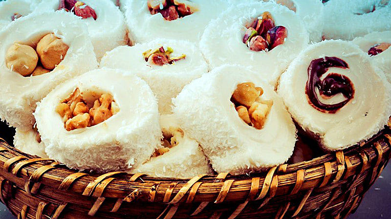 Лакомства везут туристы из Турции