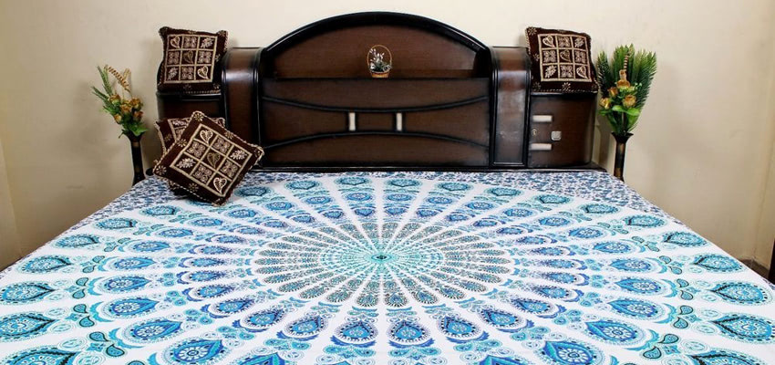 Декоративные покрывала для кровати