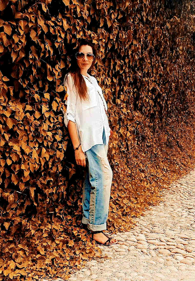 Модные женские джинсы с принтом