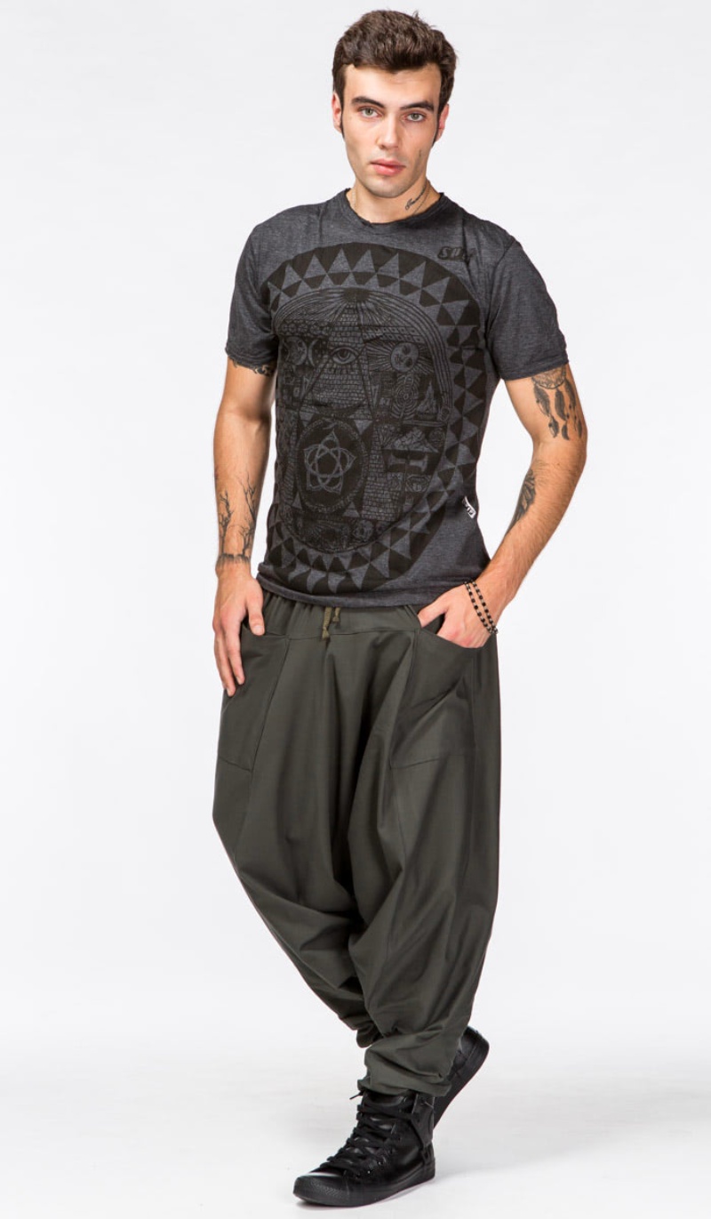 Популярность эзотерической одежды