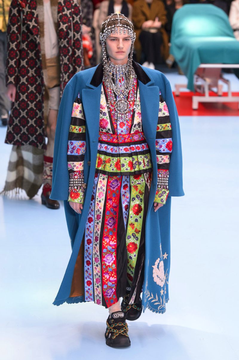 Эзотерический костюм