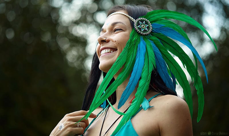 Украшение к этнической одежде