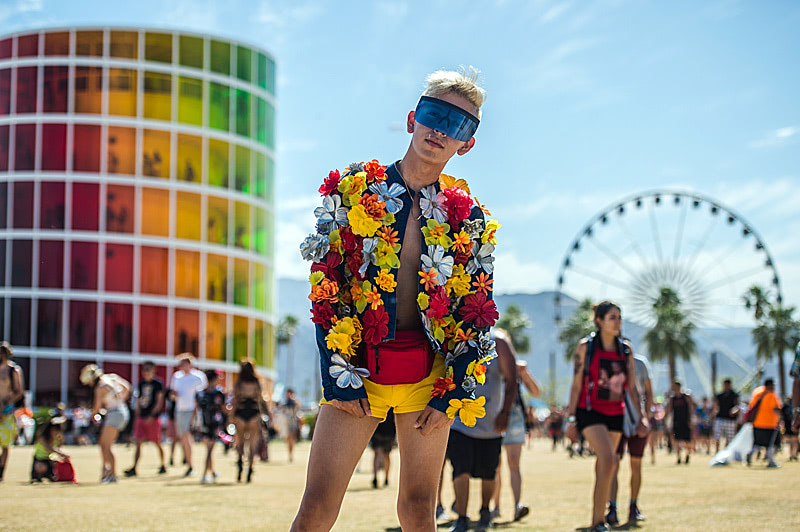 Фестивали Коачелла в США, апрель