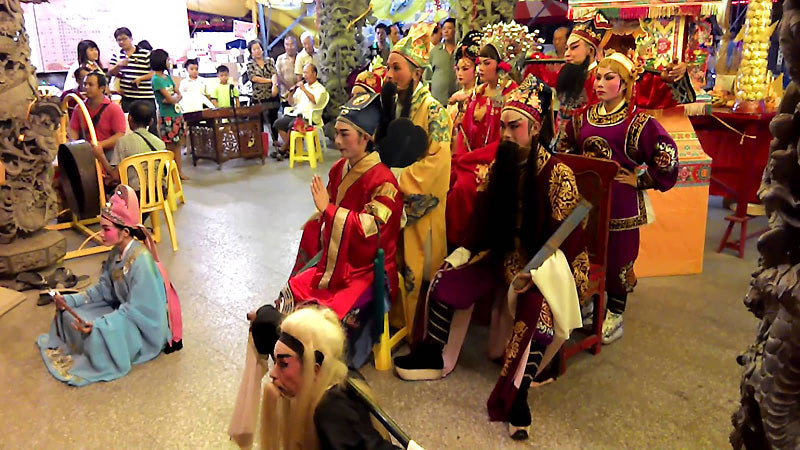 Фестиваль Девяти Императоров в октябре