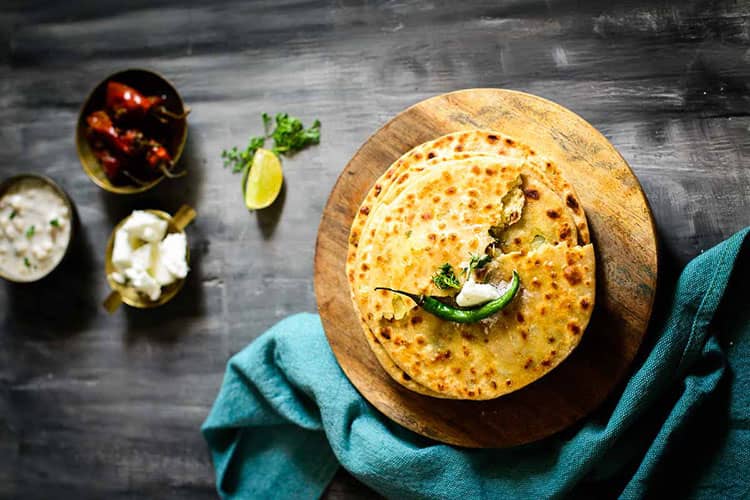 Индийская лепешка Алу Паратха