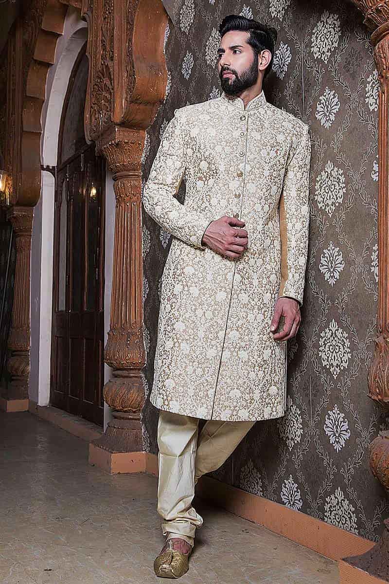 Шервани индийская одежда