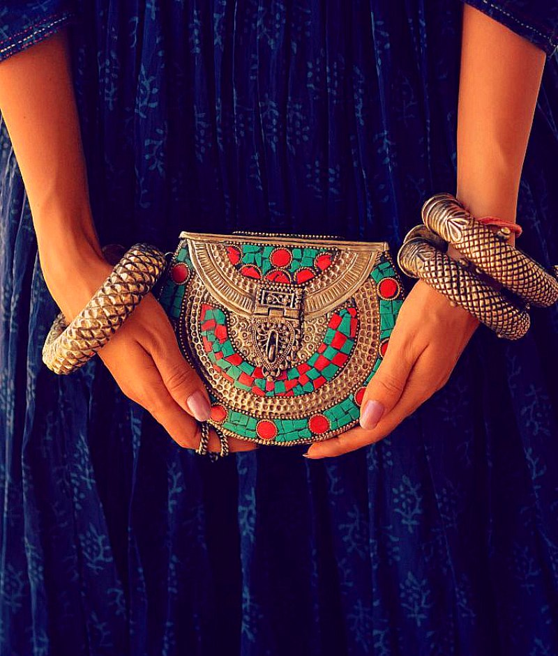 Аксессуары и индийская одежда