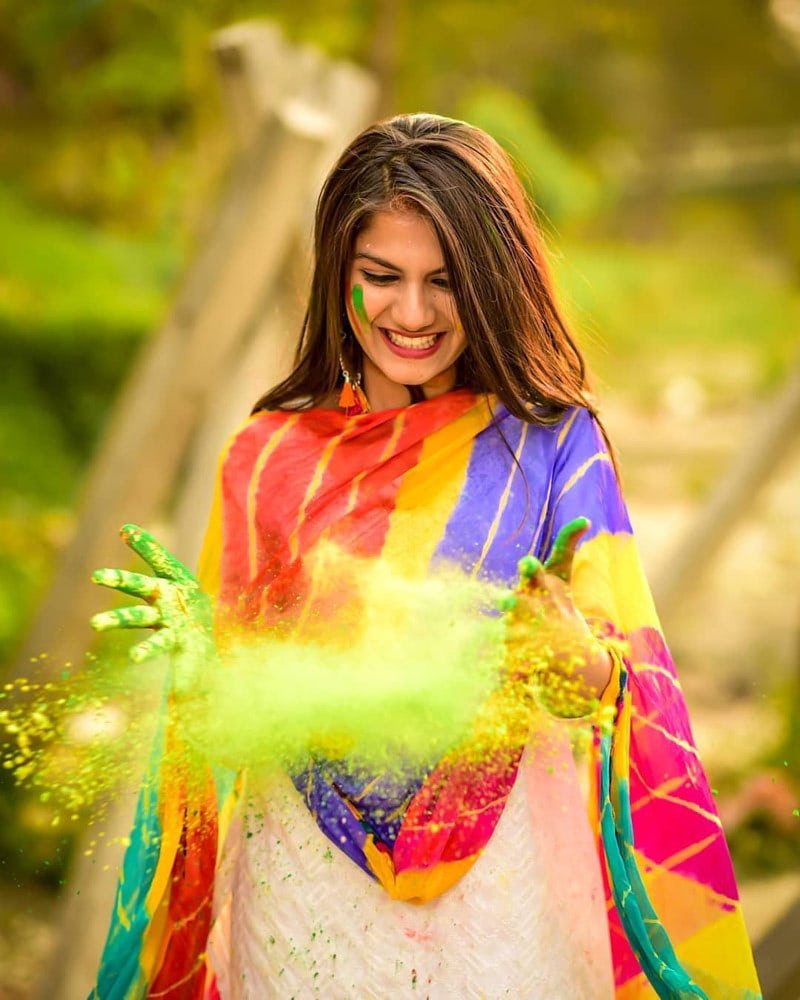 Весенний индийский праздник Холи