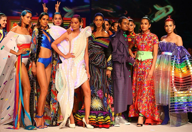 Современный индийский стиль одежды