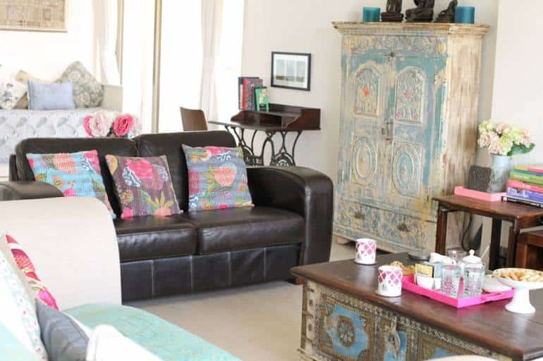 Индийская мебель из дерева