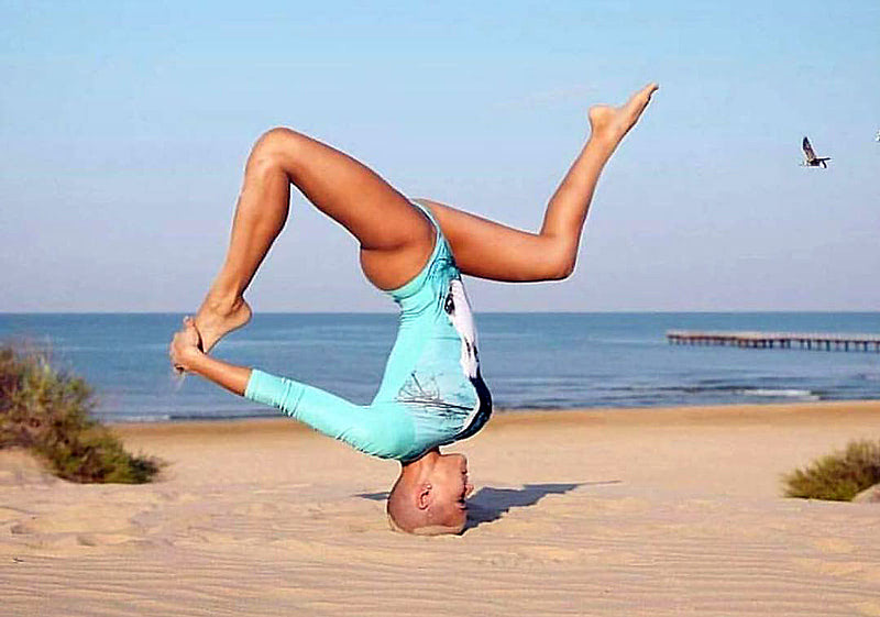 Блоггер йогиня