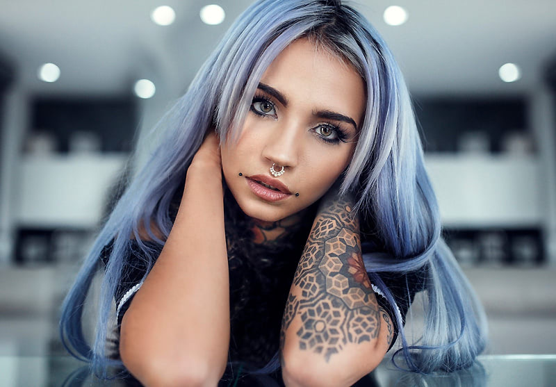 Индийские украшения для крыльев носа