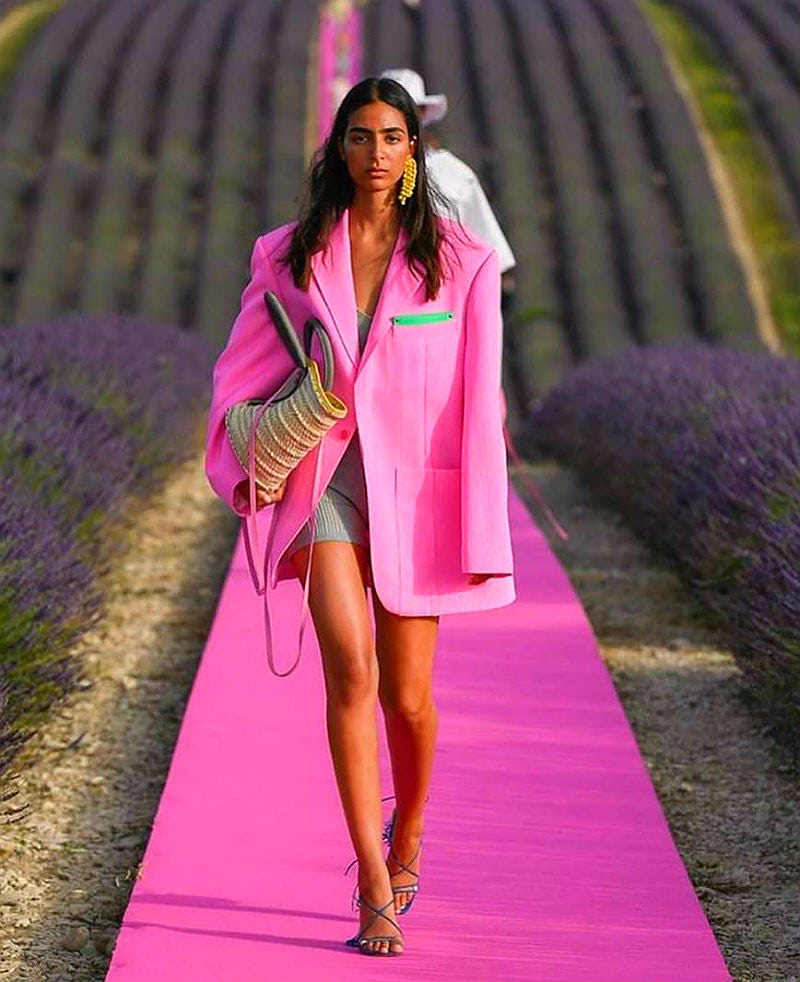 Комбинировать вещи по цветам