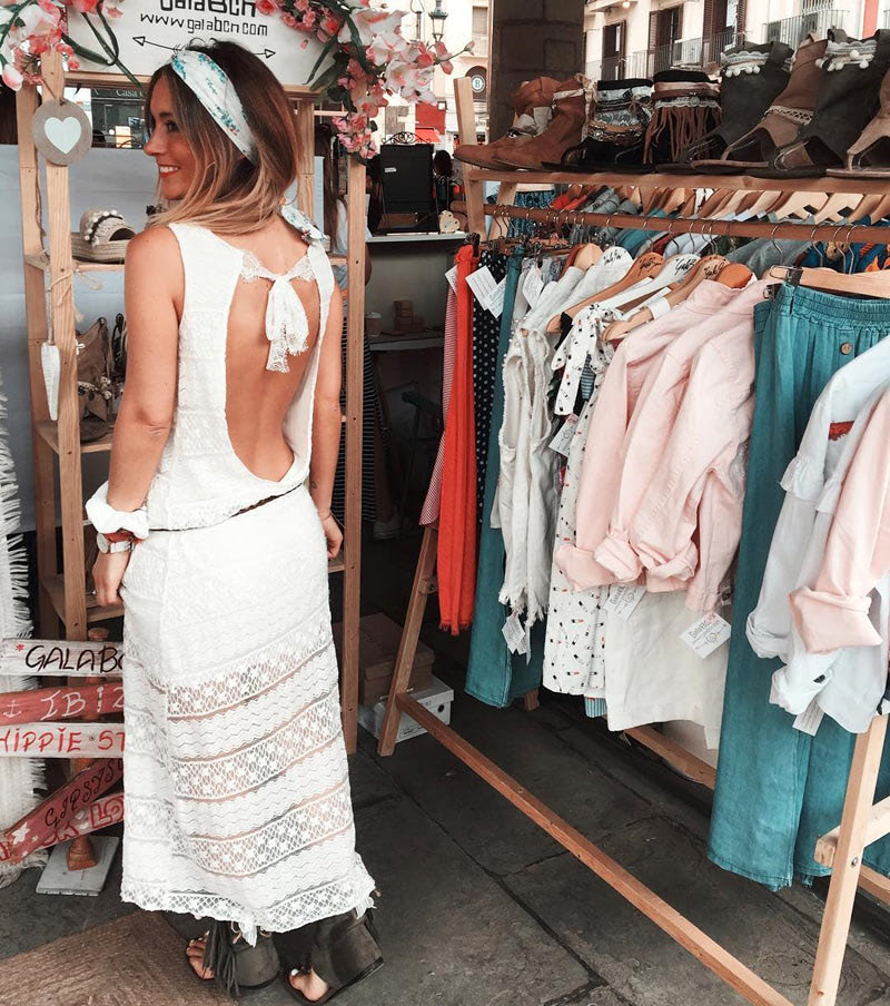 Кружевное белое платье