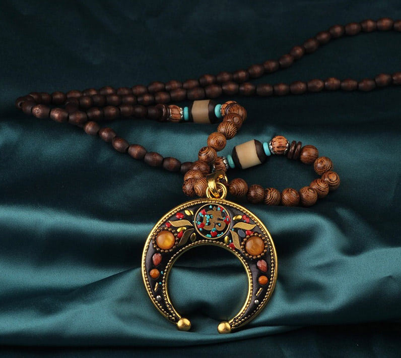 Авторский кулон лунница