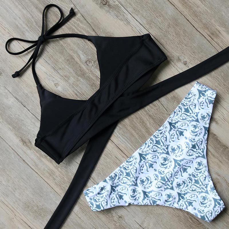 Модный летом 2018 года купальник