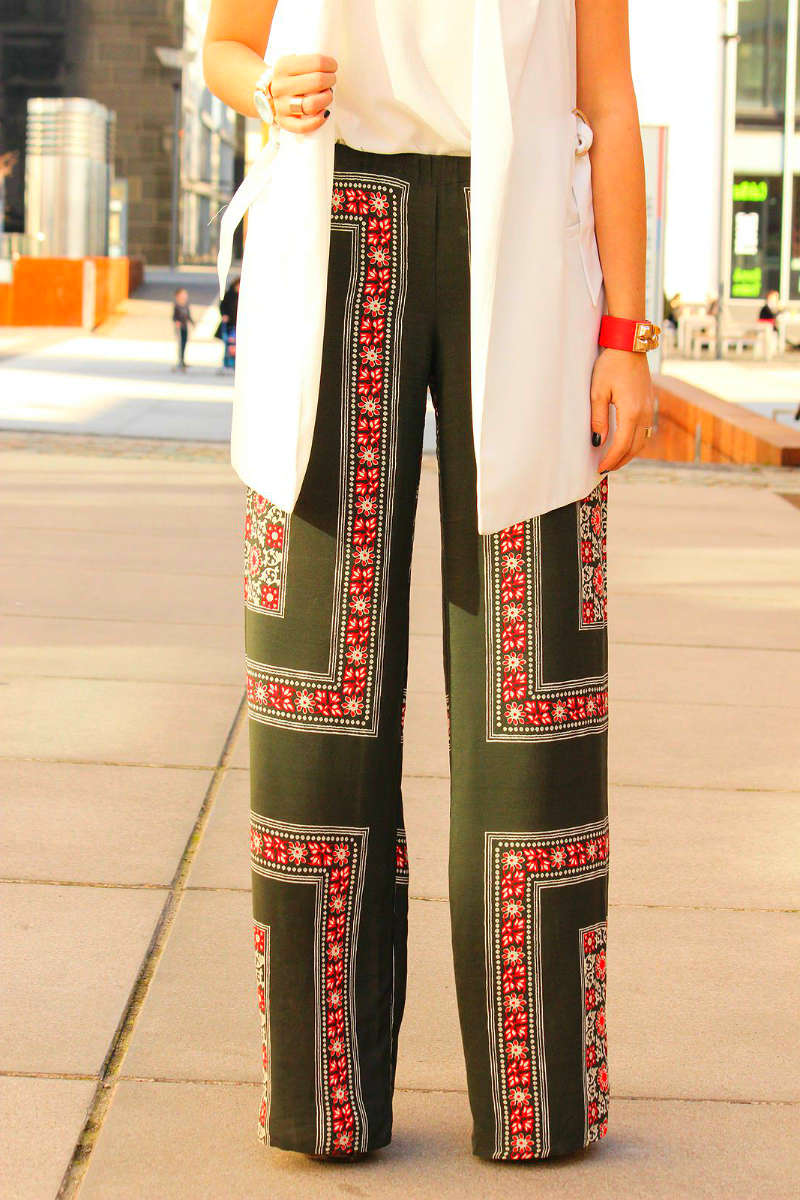 Женские широкие брюки с чем носить