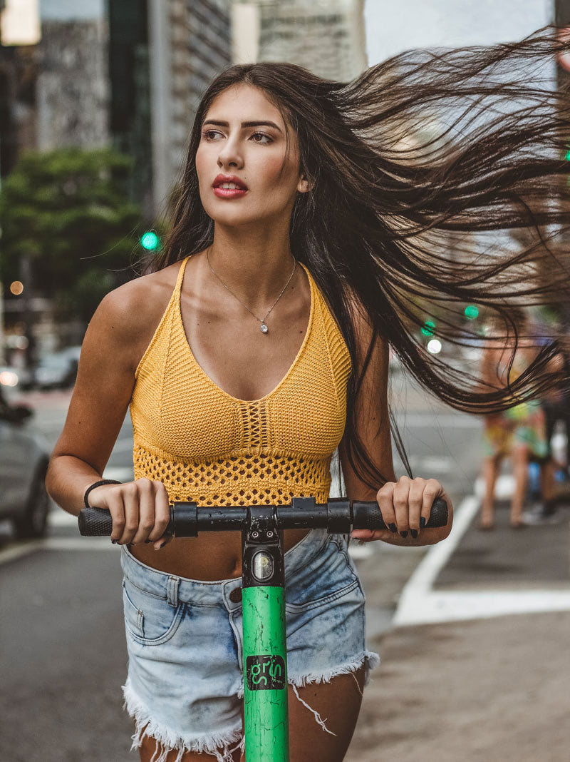 Рваные джинсовые летние шорты