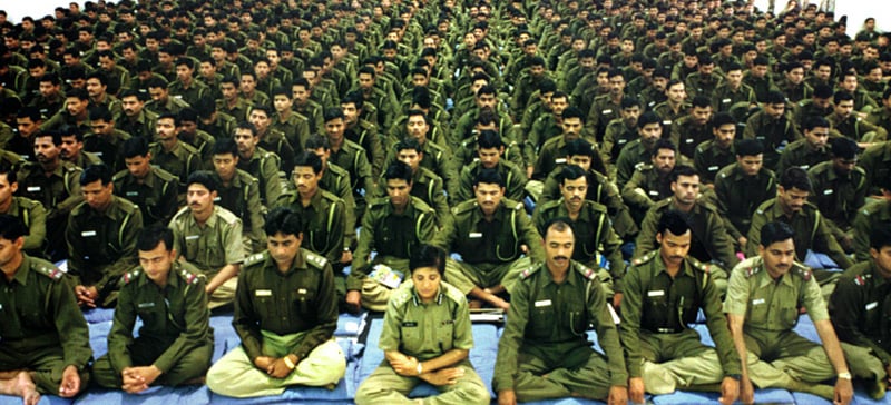 Медитация в тюрьме для персонала