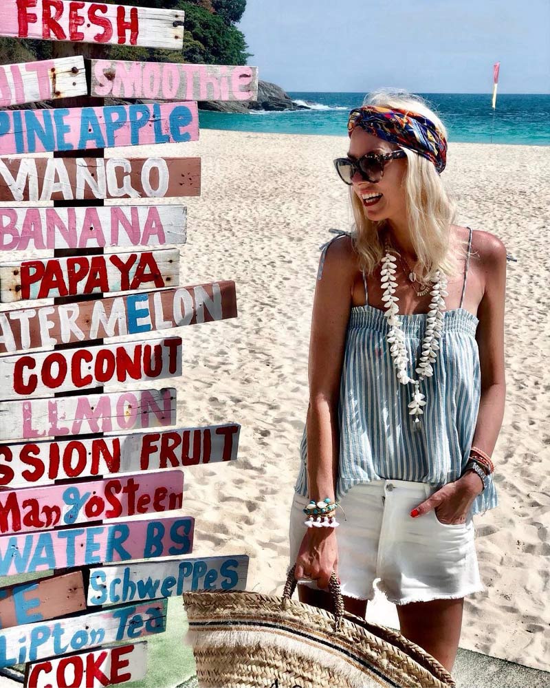 Модные женские шорты 2019 белого цвета