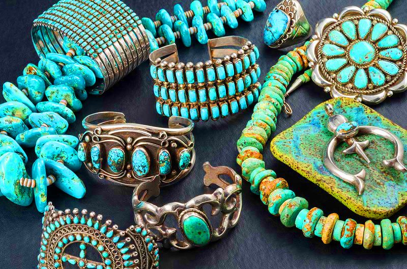 Выбор украшений из бирюзы