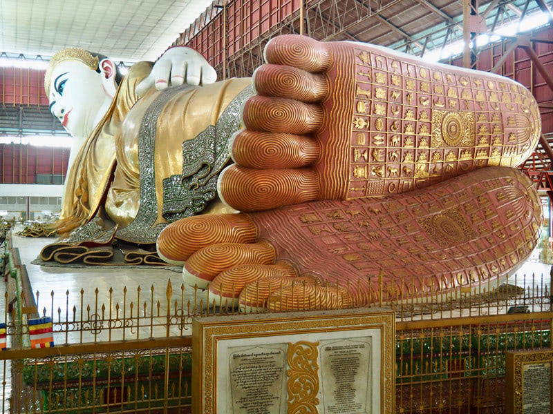 Отдых в Мьянме — Храм лежачего Будды