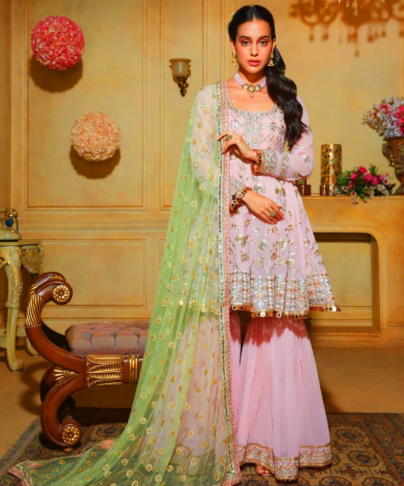 Этнические красивые восточные