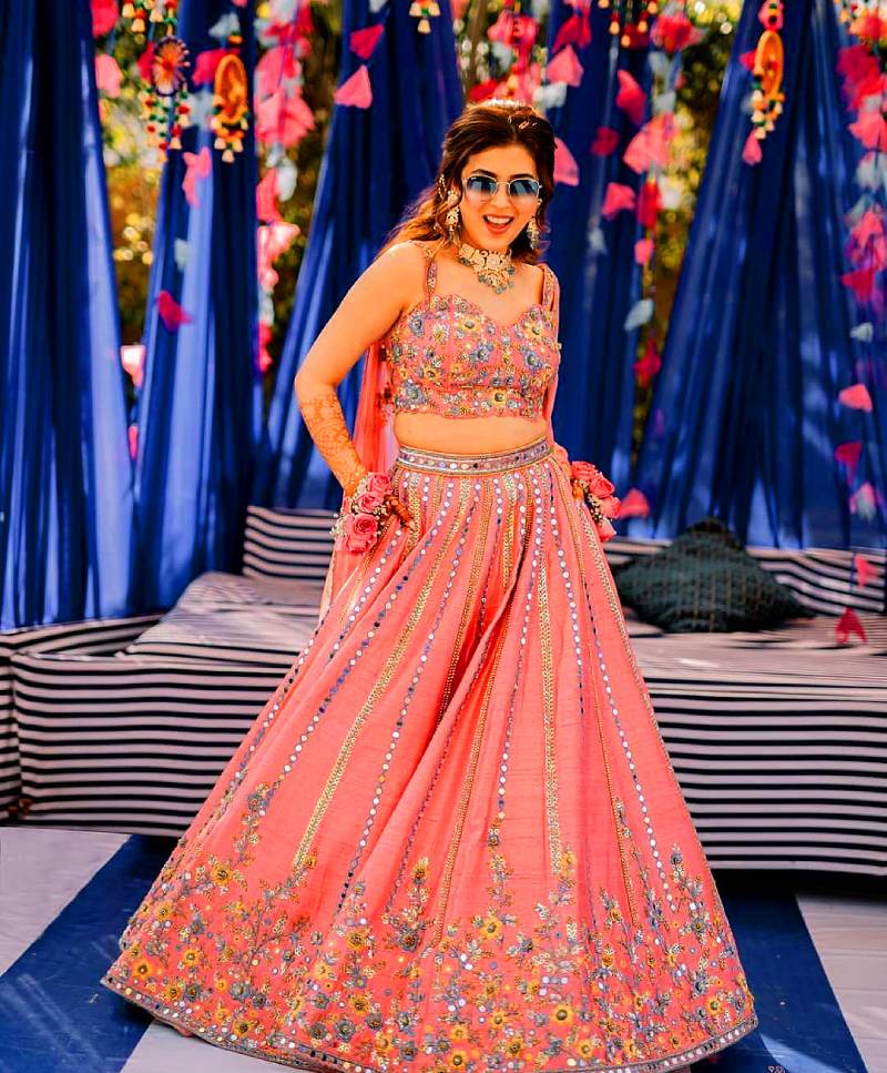 По фигуре восточное платье