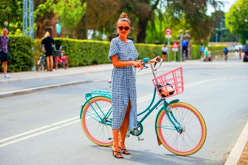 Платья летние для города