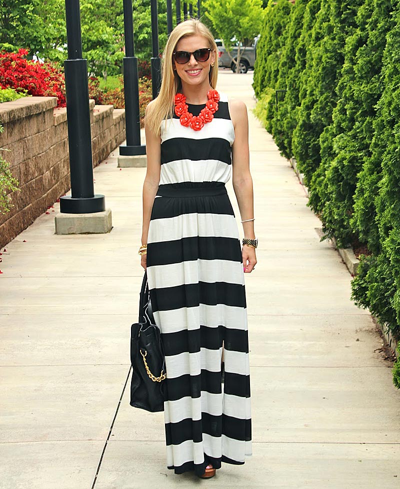 Полосатая одежда — черно-белое платье