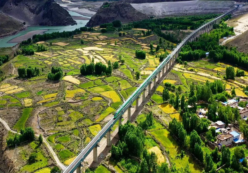 Путешествие на поезде — Китай