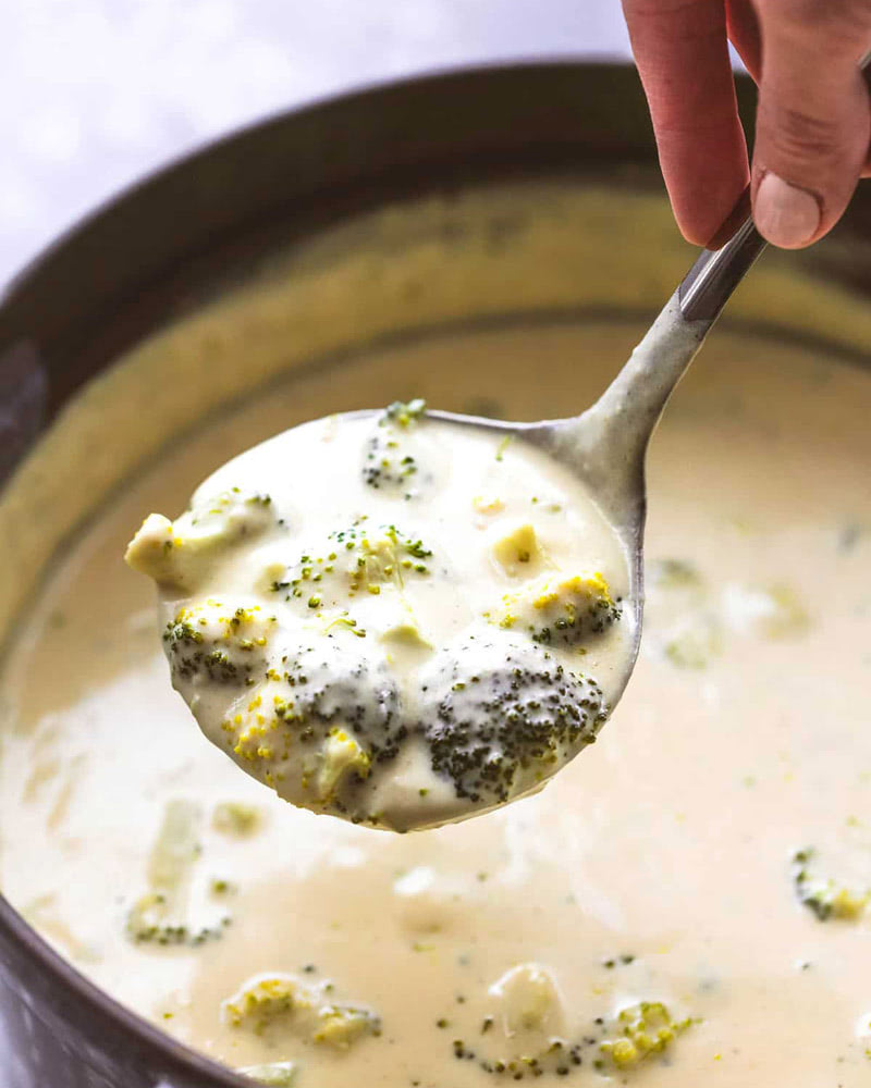 Что приготовить в апреле? Сырный суп — рецепт месяца