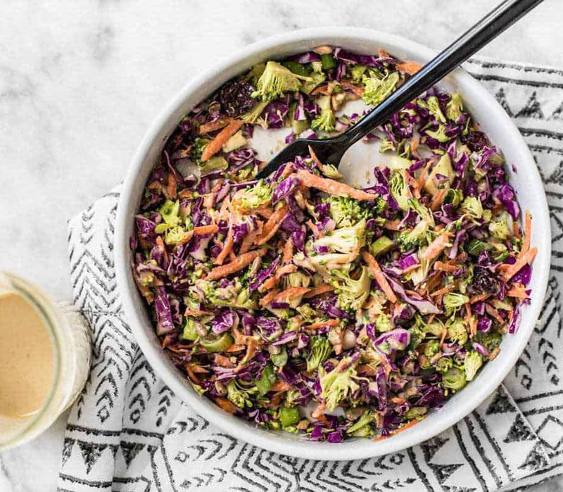 Что приготовить в декабре? Блюдо месяца — яркий зимний салат с заправкой