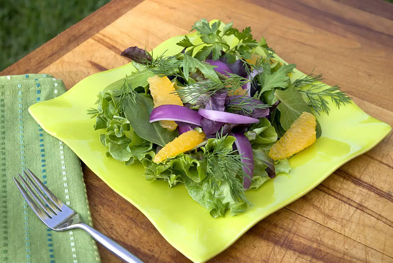 Рецепт марта — салат из шпината