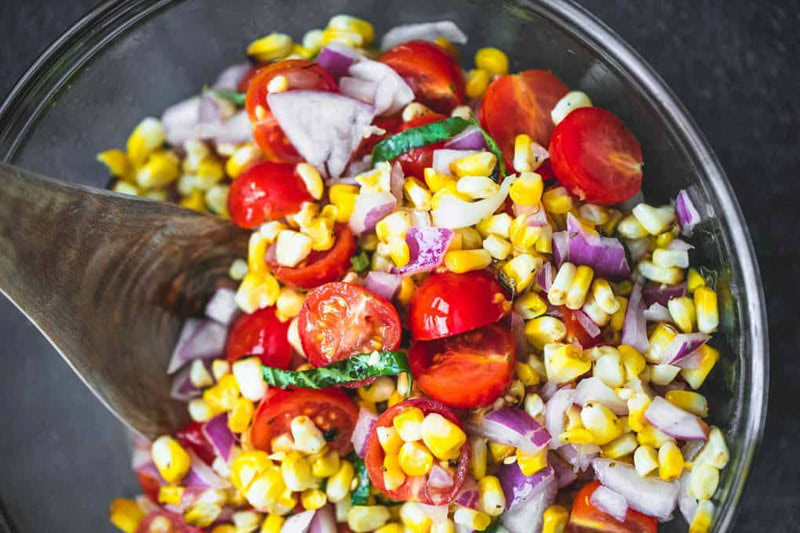 5 лучших рецептов июля — кукурузный салат