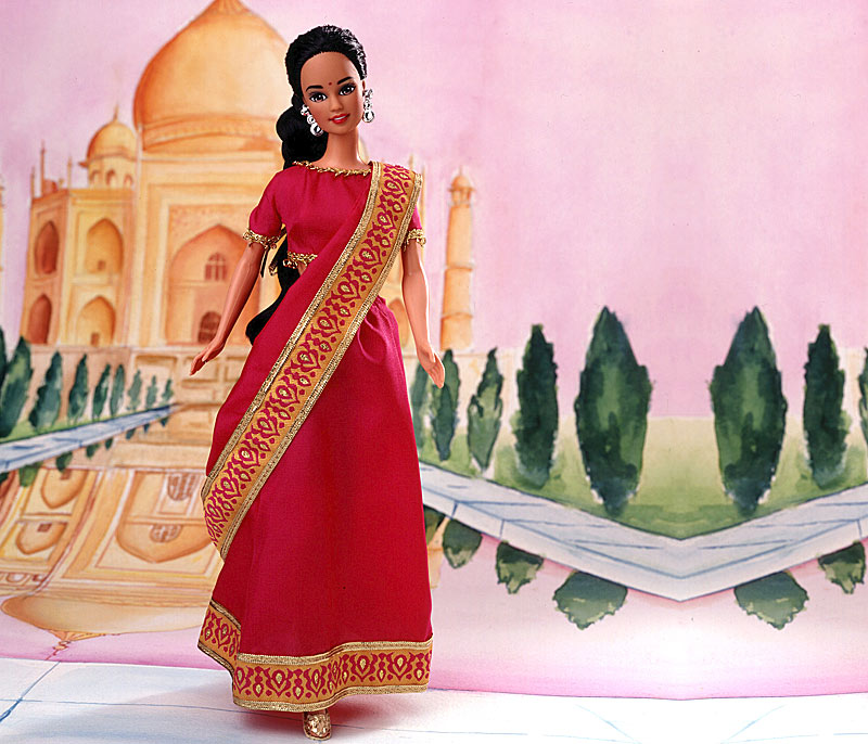 Кукла Барби в индийском сари