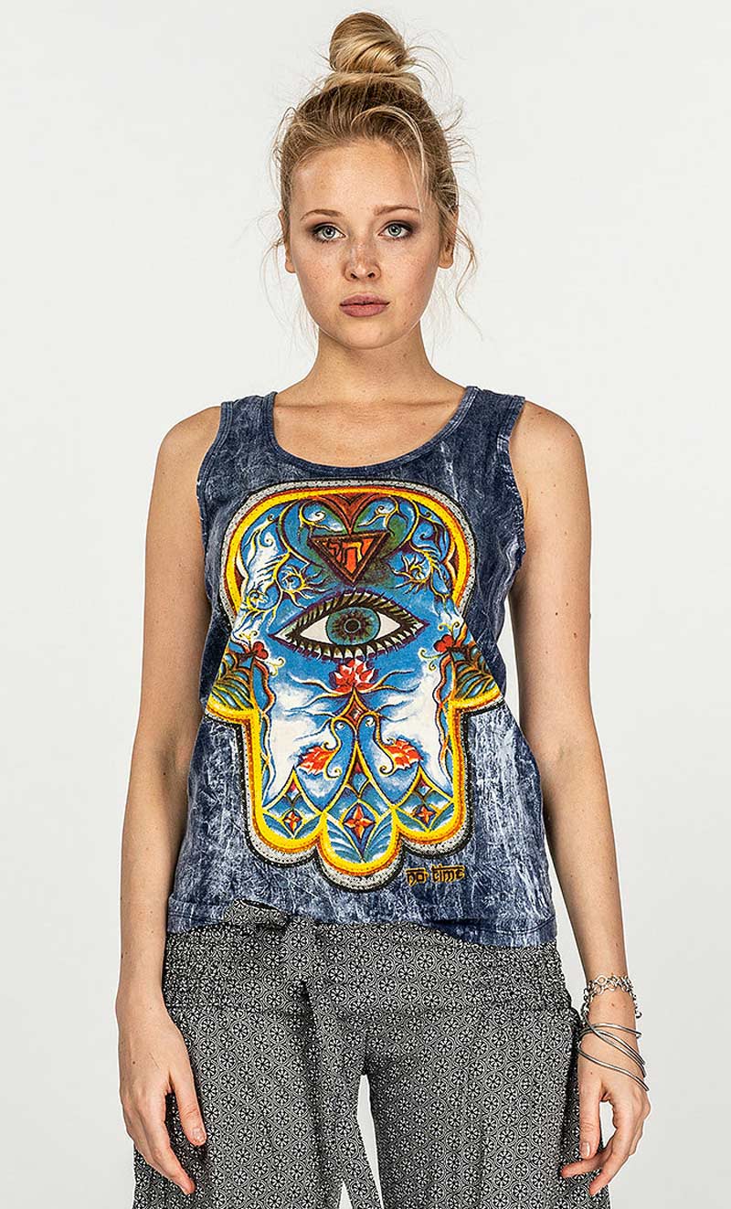 Символ Хамса на женской майке