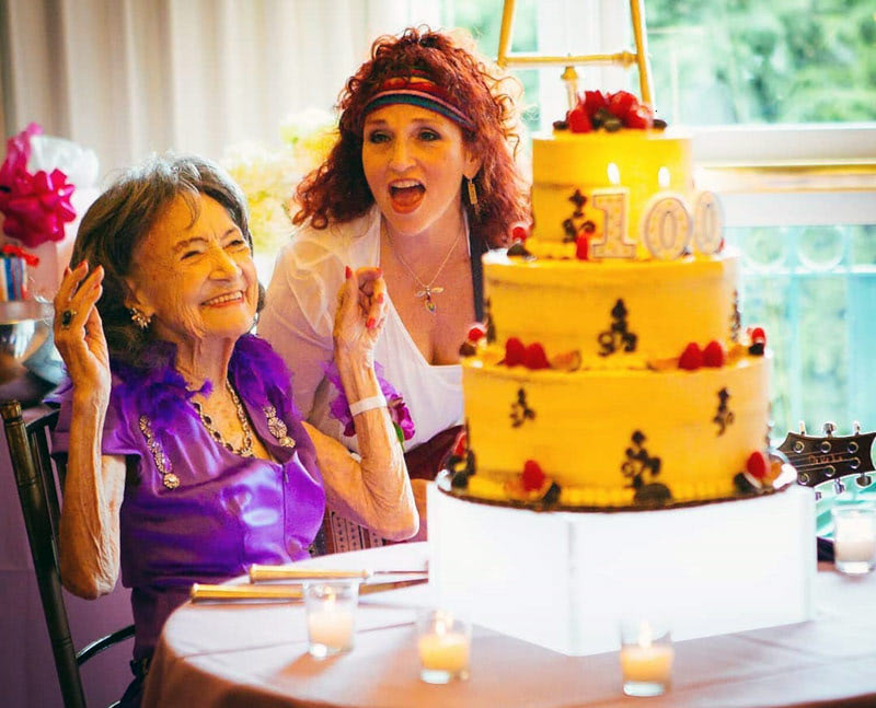 Старейшая йогиня Тао Порчон-Линч