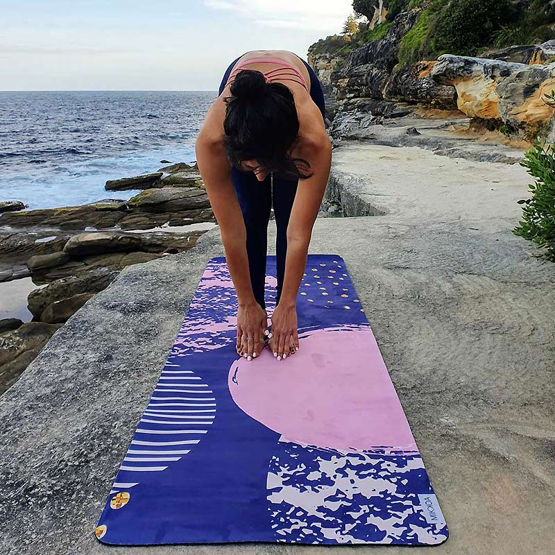 Сурья Намаскар — Падахастасана